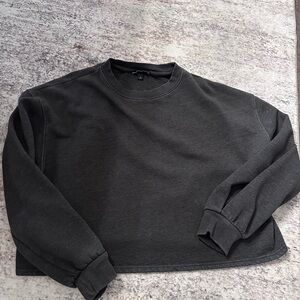 Universal Thread Women's Gray Crewneck Sweater